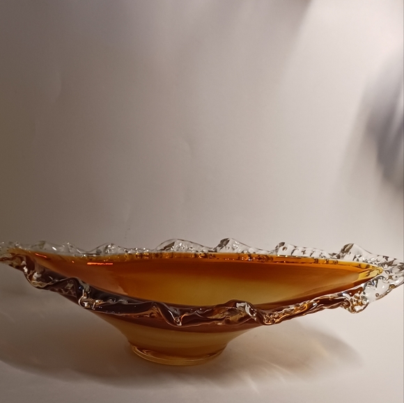 Vintage Hand Blown Orange Clear Ruffled Edge Glass Gondola Fruit Boat Bowl - Picture 2 of 7